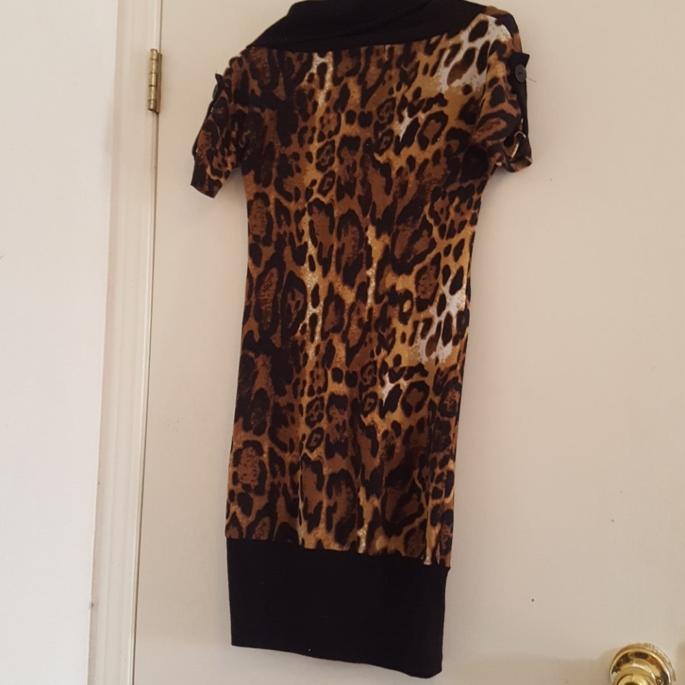 Dress - Picture 2 of 3